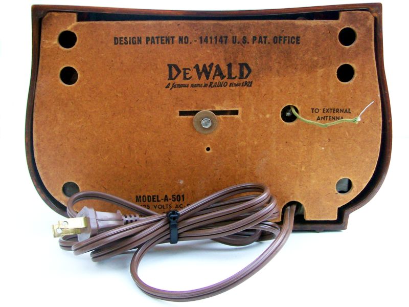Catalin DeWald Harp A-501 Radio in Marbled Sand w/ Brown Pinwheel Knobs, Radios, Decophobia